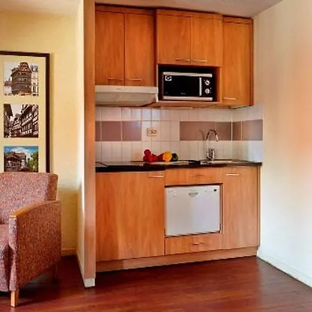 Citadines Kléber Apartahotel 3*