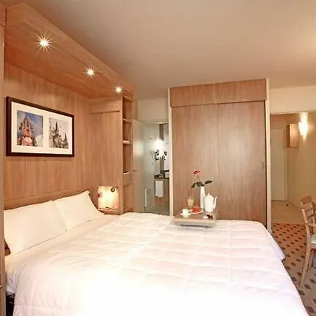 Citadines Kleber Aparthotel 3*