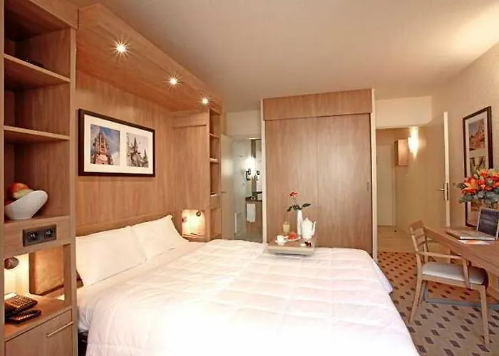 Citadines Kleber Aparthotel 3*